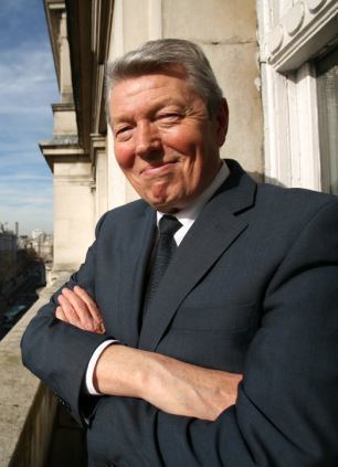 Alan Johnson Alan Johnsons marriage ends after wife had affair with his police