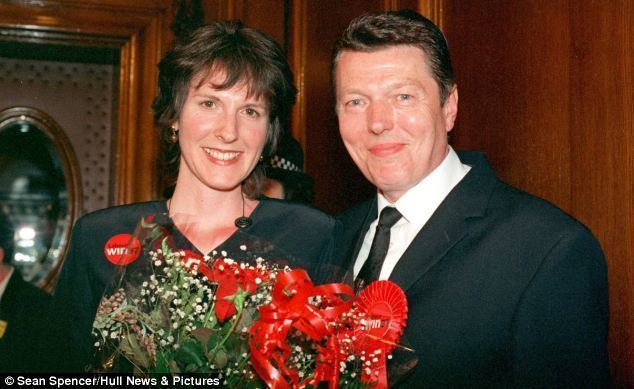 Alan Johnson Alan Johnsons marriage ends after wife had affair with his police