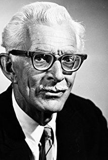 Alan Napier iamediaimdbcomimagesMMV5BOTgwNjcyMzk3OF5BMl5