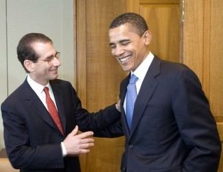 Alan Solomont A top Jewish fundraiser shifts his support to Obama