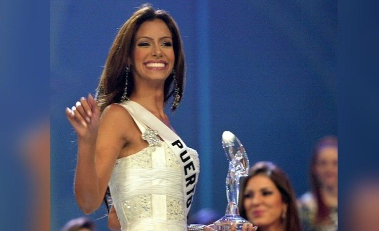 Alba Reyes Miss Puerto Ricos Mom Killed Alba Reyes Mourns Mothers Death