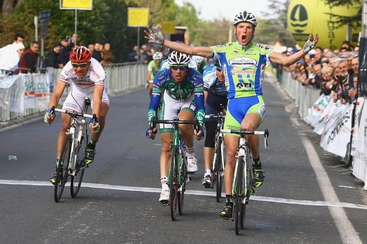 Alberto Cecchin Ciclismo Alberto Cecchin ha firmato il contratto con il team Nippo
