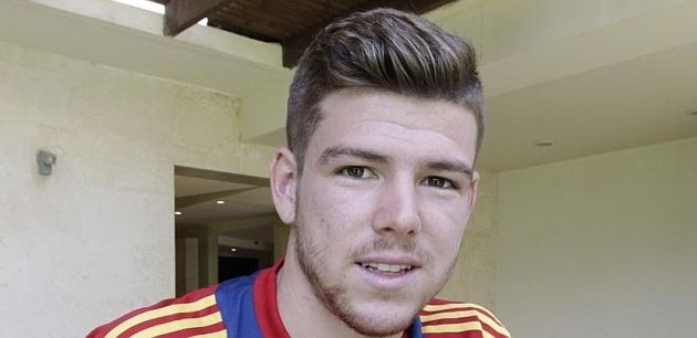 Alberto Moreno (footballer) Classify new Spanish selection footballer Alberto Moreno