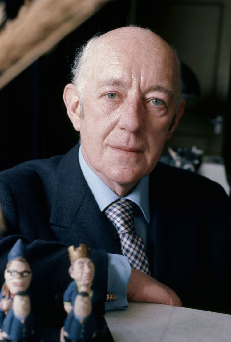 Alec Guinness httpsuploadwikimediaorgwikipediacommonsthu