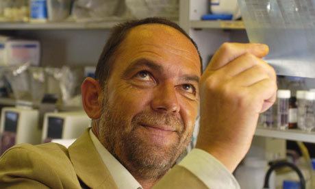 Alec Jeffreys Eureka moment that led to the discovery of DNA