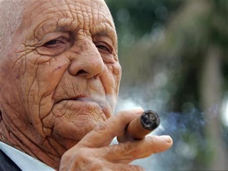 Alejandro Robaina Cuban tobacco legend Alejandro Robaina dies at 91 Reuters