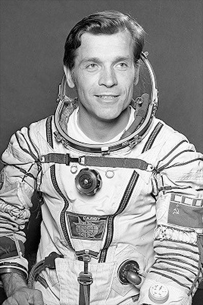 Aleksandr Serebrov Cosmonaut Alexander Serebrov dies at 69 flew four space