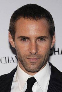 Alessandro Nivola iamediaimdbcomimagesMMV5BMTc5ODIxNzAzOF5BMl5