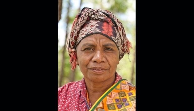 Aleta Baun Yayasan Goldman Beri Penghargaan ke Mama Aleta Tempo Gaya