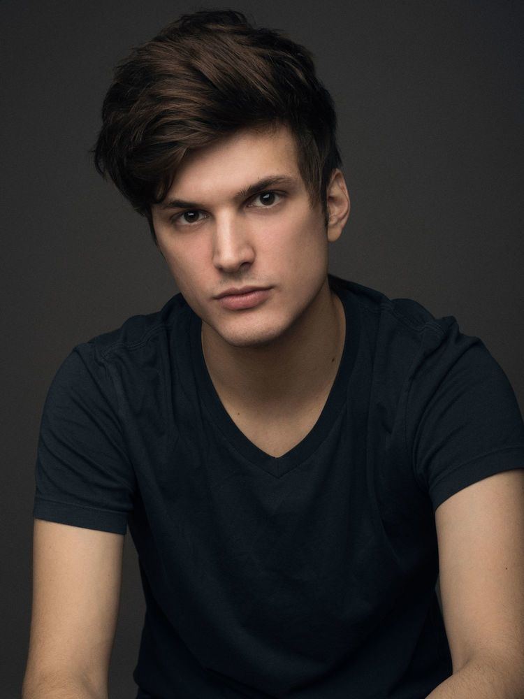 Alex Boniello ALEX BONIELLO