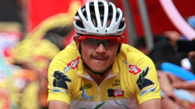 Alex Cano El ciclista colombiano Alex Cano a una etapa del ttulo de la Vuelta