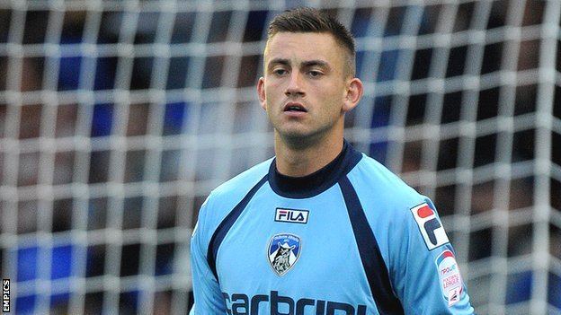 Alex Cisak BBC Sport Oldham Athletic goalkeeper Alex Cisak departs