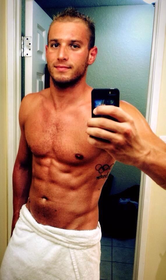 Alex Di Giorgio Alex Di Giorgio on Twitter selfie after shower come direbbe