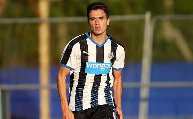 Alex Gilliead 2 clubs want to sign rising young Newcastle star NUFC The Mag