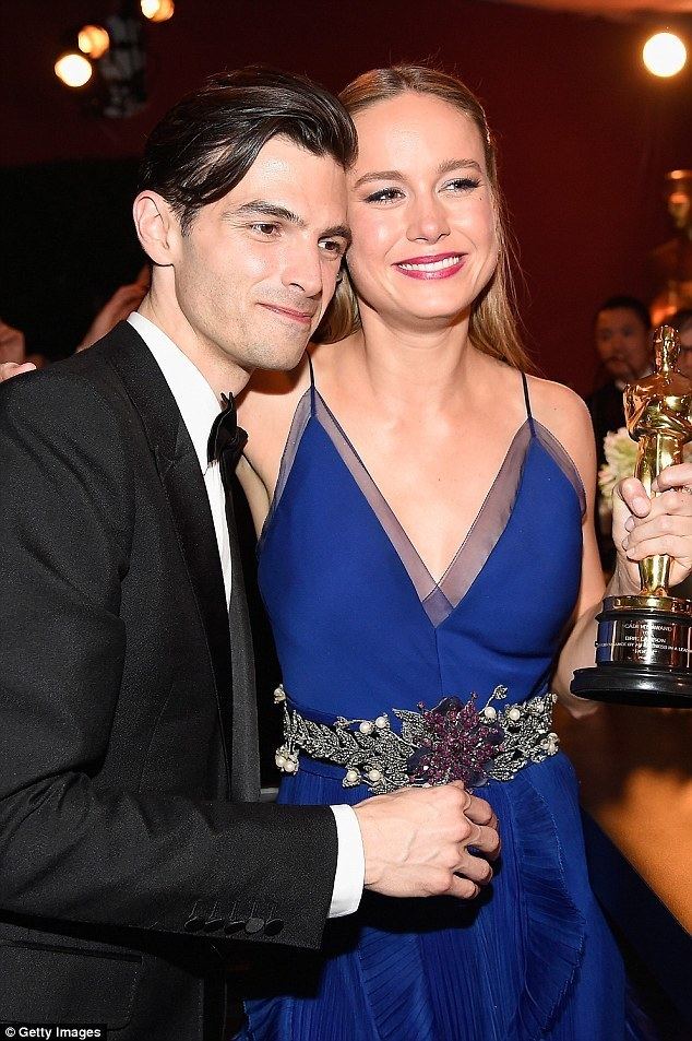 Alex Greenwald Brie Larson accepted proposal from musician Alex Greenwald in Tokyo