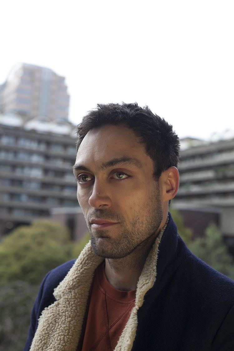 Alex Hassell Glass interviews British actor Alex Hassell The Glass Magazine