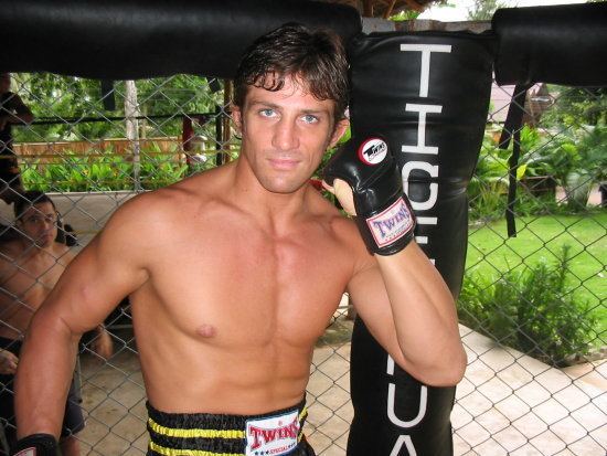 Alex Reid (fighter) MMA Trainer and Cage Rage UFC Mixed Martial Arts fighter