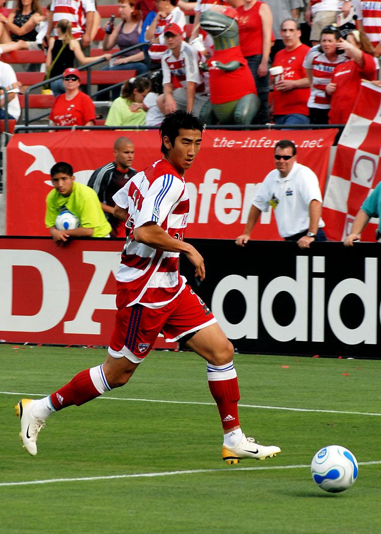 Alex Yi After European MLS career former Bruin soccer star Alex