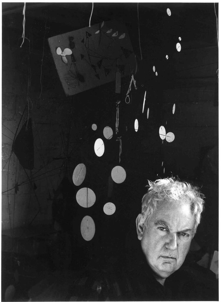 Alexander Calder Alexander Calder Muses It Men The Red List