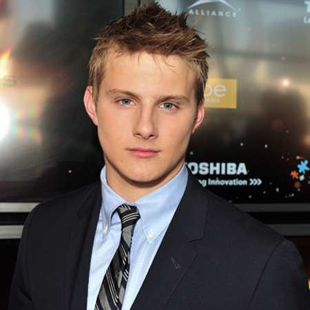 Alexander Ludwig Alexander Ludwig Bio salary net worth singing age height