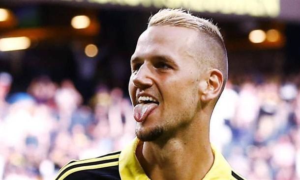 Alexander Milosevic Alexander Miloevi choosing between Anderlecht and