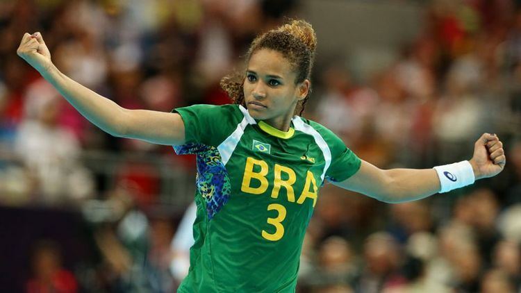 Brasileira Alexandra é eleita a melhor jogadora de handebol do mundo em  2012 - ESPN