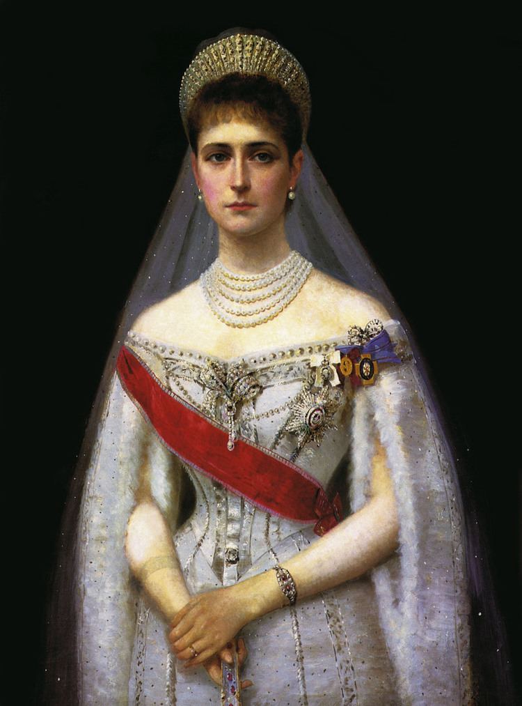 Alexandra Feodorovna (Alix of Hesse) Albumette Dresses worn by Tsaritsa Alexandra Feodorovna