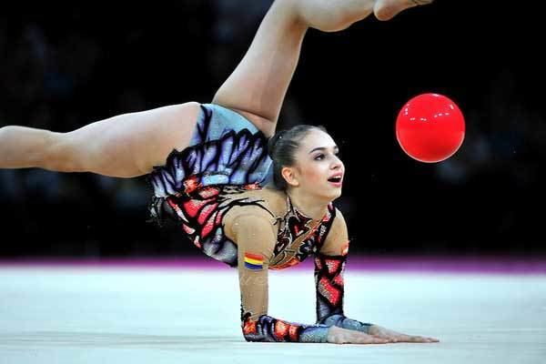Alexandra Piscupescu Gimnastica ritmica Alexandra Piscupescu sportiva anului