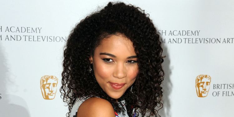 Alexandra Shipp Alexandra Shipp Replaces Zendaya In Aaliyah Lifetime Biopic