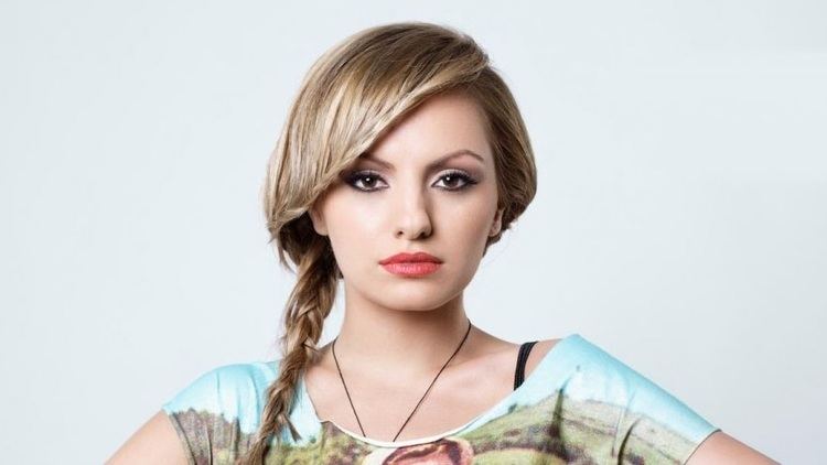 Alexandra Stan Romania Alexandra Stan quotconsideringquot Eurovision