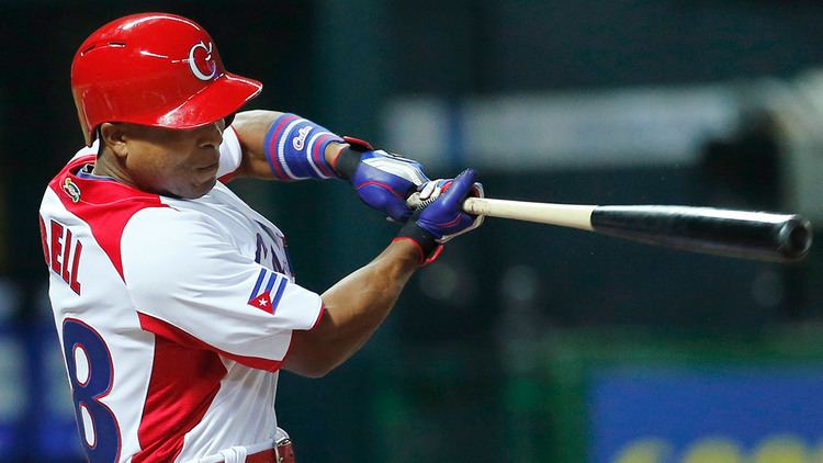Alexeis Bell Alexei Bell leaves Cuba seeks MLB job MLBcom