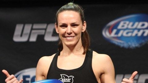 Alexis Davis (fighter) UFC Fight for the Troops 3 Results Alexis Davis Decisions