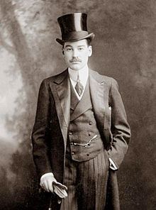 Alfred Gwynne Vanderbilt I httpsuploadwikimediaorgwikipediacommonsthu