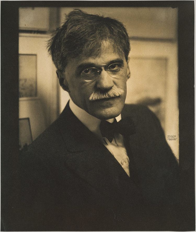 Alfred Stieglitz Alfred Stieglitz 18641946 and His Circle Essay