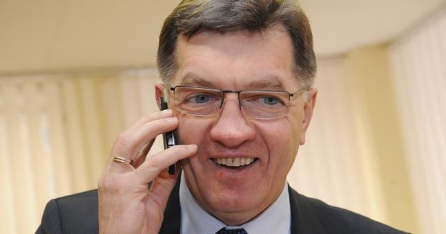 Algirdas Butkevičius Algirdas Butkeviius su Dmitrijumi Medvedevu pasikalbjo telefonu