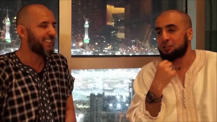 Ali Elkhattabi Alkhattab Interview in Mekka met oudMarrokaans international Ali