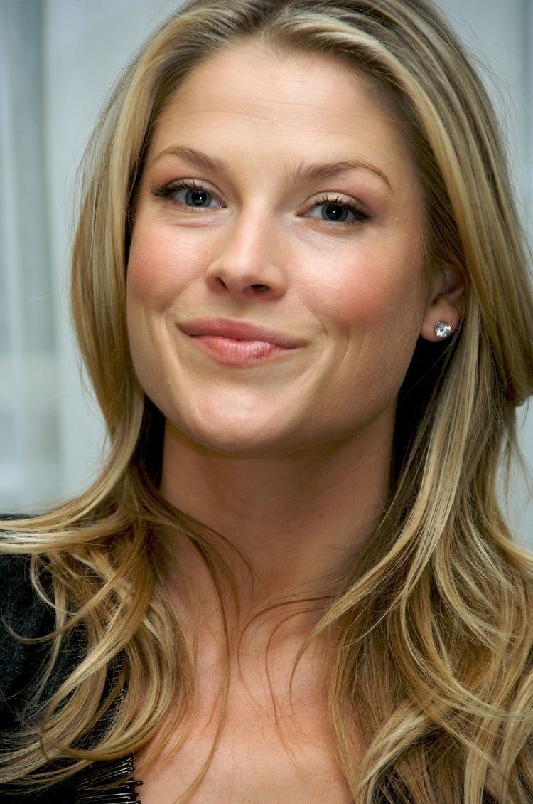 Ali Larter - Wikipedia