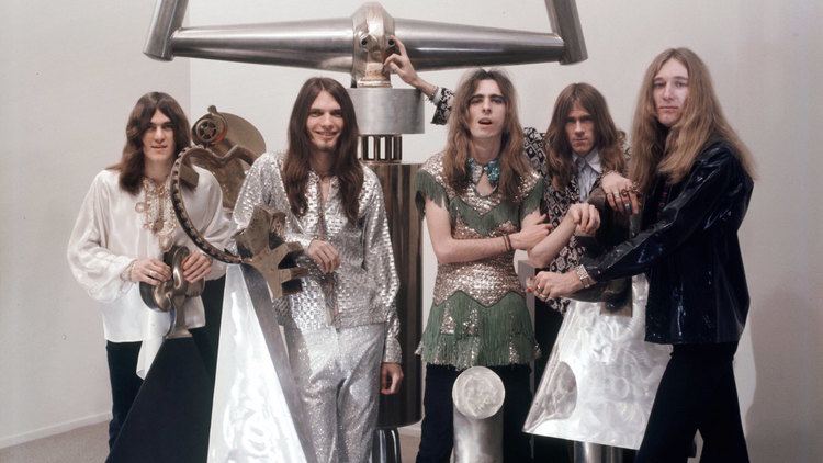 Alice Cooper (band) ALICE COOPER39s 1970s Band Reunites And Is Working On A New Album
