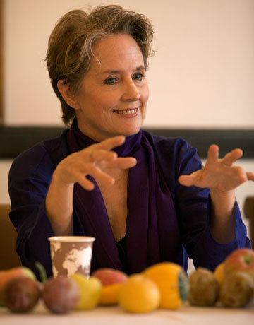 Alice Waters Why does Alice Waters inspire such animosity Berkeleyside