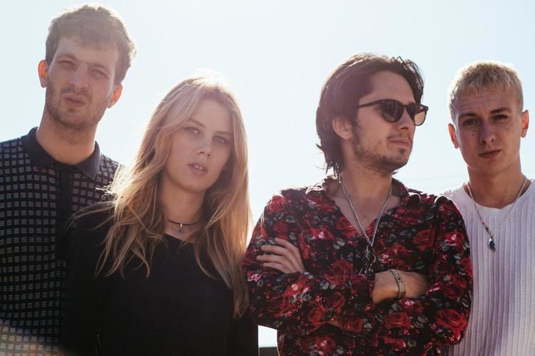 Alice Wolf Wolf Alice stream debut album 39My Love Is Cool39 DIY
