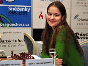 Alina Kashlinskaya Snowdrops lead Old Hands by five points ChessBase