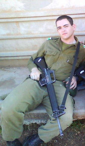 Alisa Flatow Terror victims brother dons an Israeli uniform New Jersey Jewish News
