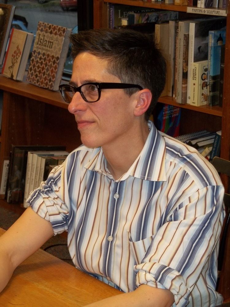 Alison Bechdel httpsuploadwikimediaorgwikipediacommons88