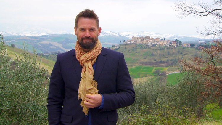 Alistair Appleton BBC Two Escape to the Continent Series 2 MidiPyrenees