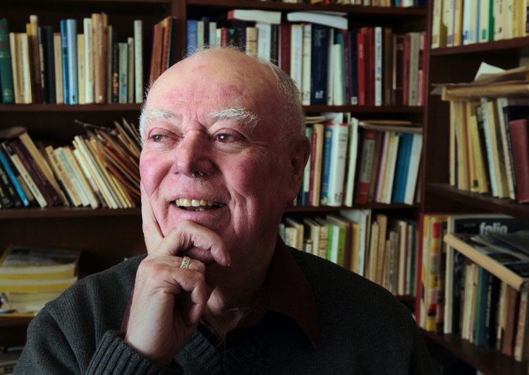 Alistair MacLeod Acclaimed Canadian writer Alistair MacLeod dies at age 77