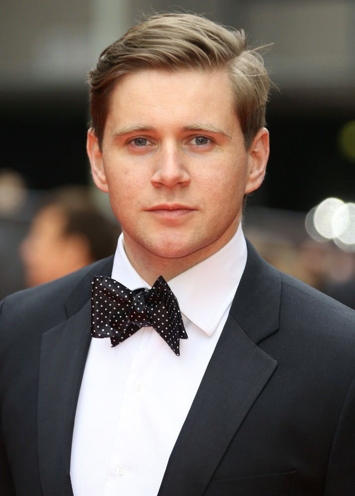 Allen Leech Allen Leech Hairstyle Makeup Suits Shoes and Perfume