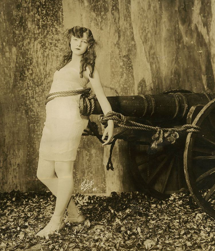 Allyn King Ziegfeld midnight frolic showgirl rare 1919 large photograph allyn
