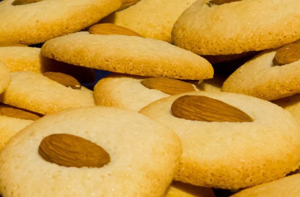 Almond biscuit Little almond biscuits recipe goodtoknow