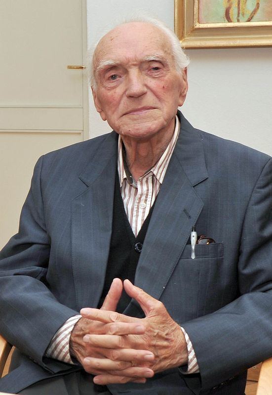 Alojz Rebula Ob 90letnici Alojza Rebule bo izel njegov novi roman