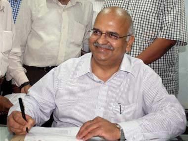Alok Ranjan UP Chief Secretary removed Alok Ranjan appointed in his place